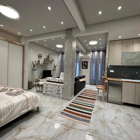 Golden Rose Apartment Thessaloniki Exterior photo